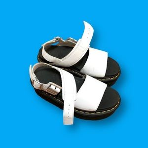 Dr Martens Women's Voss Quad Platform Sandals